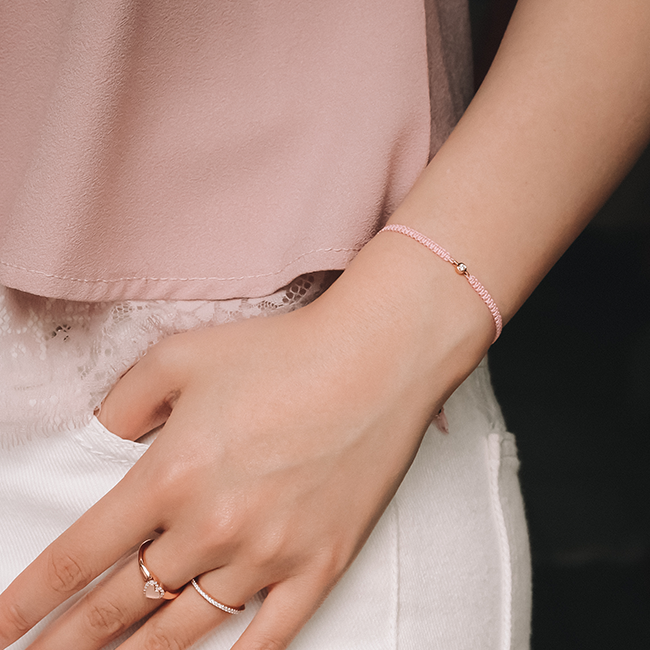 Heart signet diamond ring